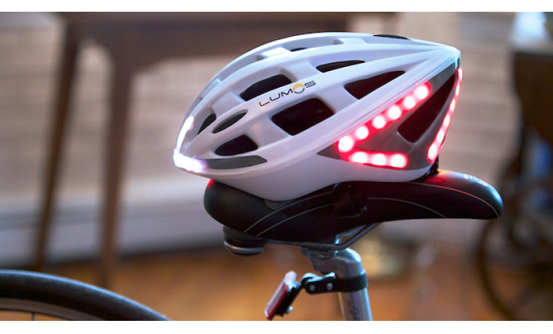 Arriva il casco da bicicletta con gli stop e le frecce - Tecnologia